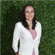 Profesor que imparte clases todas las edades