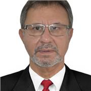 Clases a estudiantes universitarios en las diferentes áreas de la economía