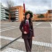 Laureata in lingue e culture straniere . Insegno italiano ma anche inglese e tedesco