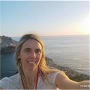 Se vuoi un insegnate competente m che sappi anche creare connessione ed empatia contattami! I ragazzi hanno bisogno di motivazione