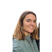 Ancienne élève de St Joseph de Tivoli et Prépa Grand Ecole à Grand Le Brun. Je suis disponible pour de l'aide aux devoirs.