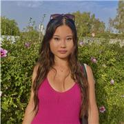 Profesora de inglés que imparte clases a niños hasta la E.S.O