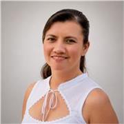 Profesora de Educación Infantil y Primaria. Imparto clases de apoyo escolar, inglés básico y refuerzo educativo para niños.