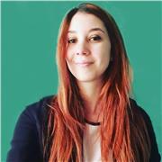 Psicologa impartisce lezioni di psicologia a studenti di liceo e università. Certificata a livello B2 per l'inglese, impartisco lezioni per tutte le fasce scolastiche