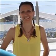 Soy coach dando un acompañamiento integral en todo el proceso y etapas de la menopausia ( alimentación, yoga, respiraciones etc