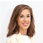 Profesora especializada con experiencia, máster en enseñanza y C2 de Cambridge
