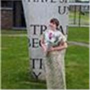 Qualified teacher who wants to help you feel more confident and have fun learning!