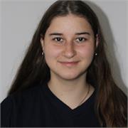 Estudiante de ingenieria da todas las asignaturas hasta la ESO