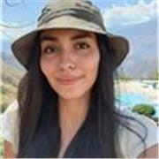 Profesora de apoyo escolar especializada en biología y química