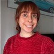 𝐏𝐫𝐨𝐠𝐫𝐚𝐦𝐚 𝐭𝐫𝐢𝐦𝐞𝐬𝐭𝐫𝐚𝐥 𝐩𝐞𝐫𝐬𝐨𝐧𝐚𝐥𝐢𝐳𝐚𝐝𝐨 𝐝𝐞 𝐜𝐥𝐚𝐬𝐞𝐬 𝐞𝐧 𝑴𝒂𝒕𝒆𝒔, 𝑩𝒊𝒐𝒍𝒐𝒈í𝒂 𝒚 𝑸𝒖í𝒎𝒊𝒄𝒂 𝐨𝐧𝐥𝐢𝐧𝐞