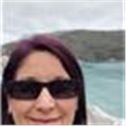 Profesora de enseñanza primaria. Directora jubilada
