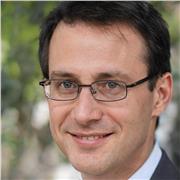 Private CAE-Zertifikat-Vorbereitungskurse mit einem Lehrer, mit einem Abschluss in Anglistik und langjährige Erfahrung in der Vorbereitung auf offizielle Prüfungen