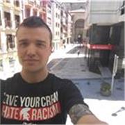 Soy licenciado en Historia del Arte y profesor de Secundaria y Bachillerato de Geografía, Historia e Historia del Arte