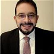 Maestro de Derecho con especialidad en al ámbito de Derecho Público