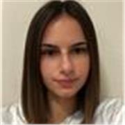 Insegnante di italiano. Sono una giovane neodiplomata in un liceo scientifico. Sono amante della mia madrelingua (l’italiano) e vorrei aiutare tutti coloro che sono interessati a impararlo