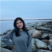 Soy estudiante universitaria y ofrezco clases de Cine y Audiovisual para alumnos de todas las edades y niveles.