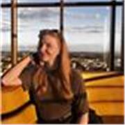 English language tutor with years of experience in the field 