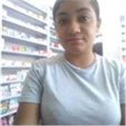 Maestra de baile imparte clases a niños para poner en movimiento si cuerpo y tengan buena capacidad física