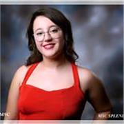 Profesora o educadora de inglés nivel medio/alto para todas las edades, desde primaria hasta ESO o bachillerato.