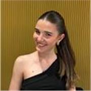 Profesora de niños de primaria de cualquier tipo.