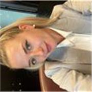 Offro massima serietà nell’insegnamento della lingua italiana a stranieri e compiti. Naturalmente predisposta all’insegnamento