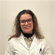 Offro lezioni personalizzate adattate alle esigenze dello studente, con un approccio chiaro e pratico. 