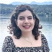 Laureata con lode in Filologia Moderna offre lezioni di letteratura italiana