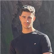 Graduado en magisterio de primaria con más de 7 años de experiencia impartiendo clases particulares de Matemáticas y Química