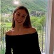 Studentessa offre ripetizioni di inglese per tutte le età ed è disponibile per conversazioni in lingua inglese