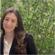 Offro lezioni private ai bambini delle medie e delle elementari, adattandole alle loro esigienze