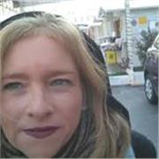 Se con le lingue problemi non vuoi avere, a me devi chiedere. 
Per Italiano, inglese e spagnolo presto sarai ben pronto.