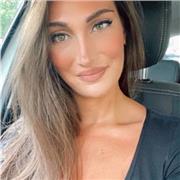 Studentessa di scienze giuridiche, offre lezioni private per aiuto compiti in tutte le materie ad alunni delle elementari e medie.
