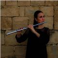 Profesora de flauta travesera, titulada en interpretación, ofrece clases presenciales y online, de instrumento, o lenguaje musical, para todas las edades