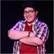 Profesor de canto y técnica vocal especializado en Teatro Musical.