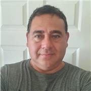 Profesor especializado en historia con poca experiencia como docente