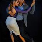 Profesora de tango argentino y folklore. Más de 15 años de experiencia.Profesional del tango, folklore y contemporaneo