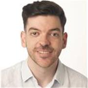 Profesor con máster y experiencia real ofrece clases de inglés dinámicas y personalizadas. ¡Escríbeme y empezamos!