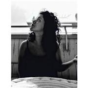 Universitaria in scienze della comunicazione, offre ripetizioni e lezioni di materie umanistiche