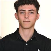 Étudiant en deuxième année de prépa scientifique, j’aime enseigner mes connaissances et notamment l’apprentissage de l’anglais