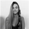 Profesora de clarinete y música que imparte clases a toda persona de cualquier edad