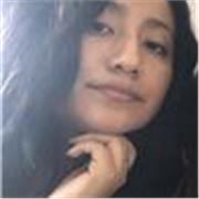 Soy una chica joven que ha estado con niños de todas edades, enseñando matemáticas básicas, lenguas, historia entre otras clases.