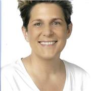 Profesor de lengua, historia y arte, imparte clases particulares a niños de todas las edades. Responsable