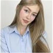 Profesora de apoyo escolar para niños, especializada en matemáticas, de manera online