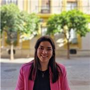 Hola! Me llamo Maria José, tengo 29 años y soy estudiante de Grado en Derecho.