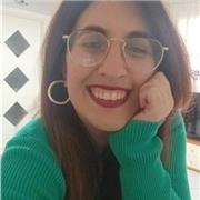 Laureata in scienze e tecniche psicologiche impartisce lezioni di letteratura italiana. Esperienza pregressa materie umanistiche