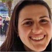 Inaegnante di italiano a bambini o persone che non conoscono la lingua