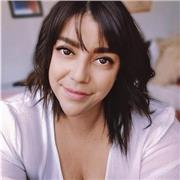 Profesora de Inglés en educación media, ofrece clases para niños, adolescentes y adultos