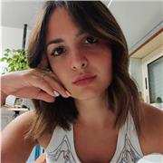 Studentessa universitaria laureata in biotecnologie per ripetizioni materie scientifiche