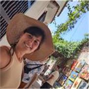 Profesora de educación primaria para niños, adolescentes, adultos