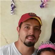 Profesor graduado y con experiencia en física y matemáticas